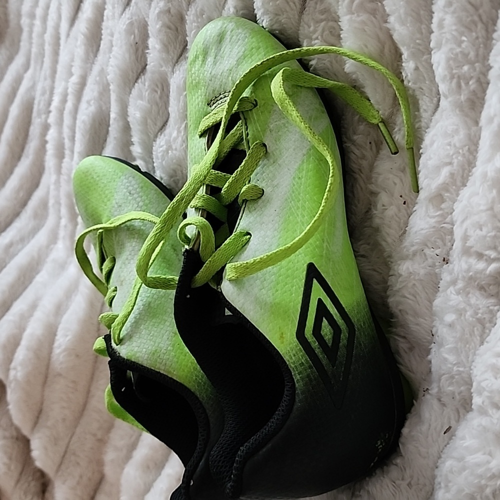 Boy's Cleats